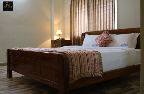 Ramamurthy Nagar Hotel | Hotel The Shack
