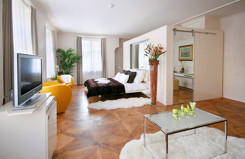 Hradcany Hotel | Hotel Three Storks