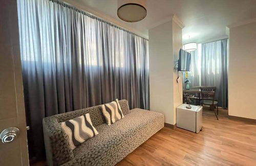 Laoag Hotel | Hotel Tiffany - Laoag