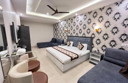 Lansdowne Hotel | Hotel Tirupati