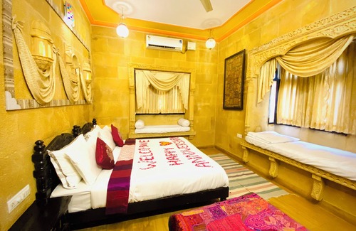Amar Sagar Pol Hotel | Hotel Tokyo Palace