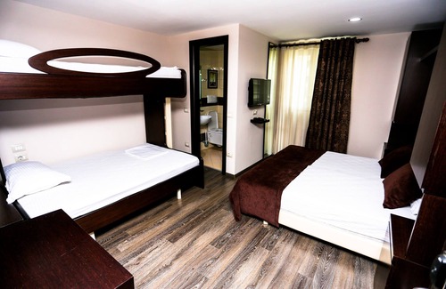 Tirana Hotel | Hotel Town House