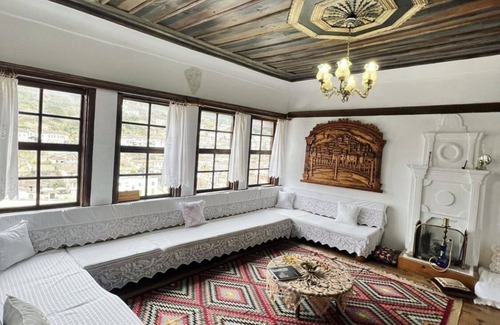 Berat House | HOTEL & TRADITIONAL FOOD ANSEL