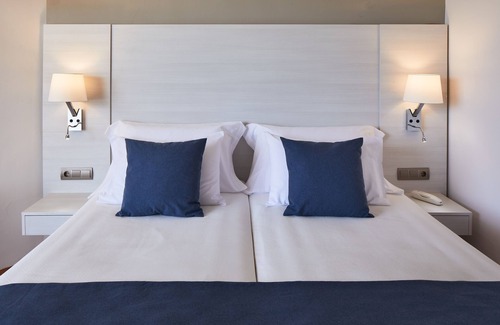 Santa Eulalia del Rio Hotel | Hotel Tres Torres