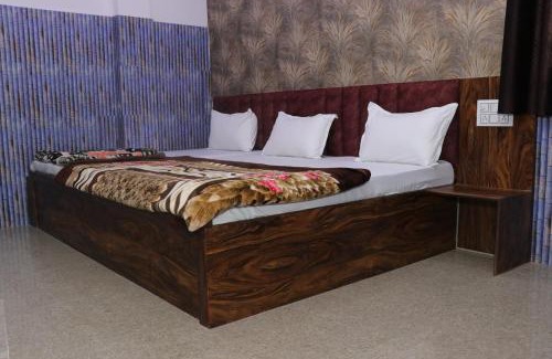 Mathura Apartment | Hotel triveni inn