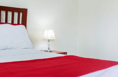 Reparto Ibarra Bed & Breakfast | Hotel Tronco Inc
