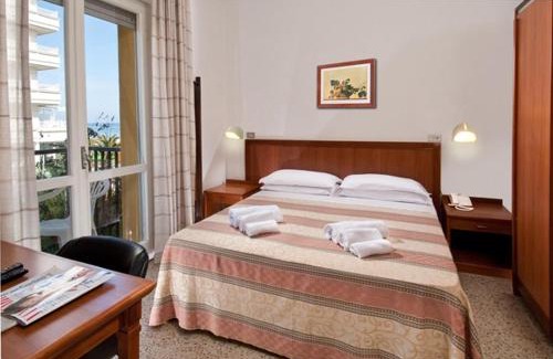 Alba Hotel | Hotel Tropic - Fronte Mare