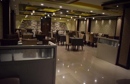 Varanasi Hotel | Hotel Uday Palace
