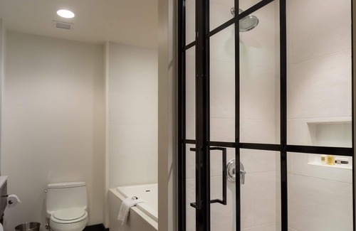 Downtown San Antonio Hotel | Hotel Valencia Riverwalk