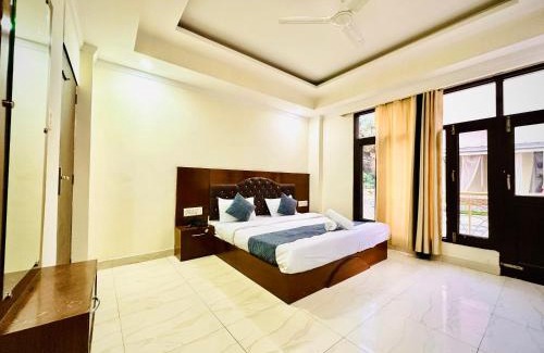 Kasol House | Hotel Vansh-A hotel with private Lawn and Parking