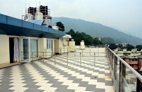 Rishikesh Hotel | Hotel Vasundhara Palace