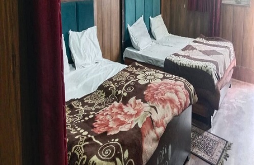 Vrindavan Hotel | Hotel ved