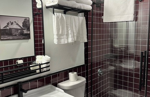 Bennington Hotel | Hotel Vervana, Trademark Collection by Wyndham