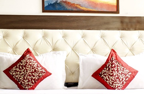 Noida Hotel | Hotel Vibe Blue