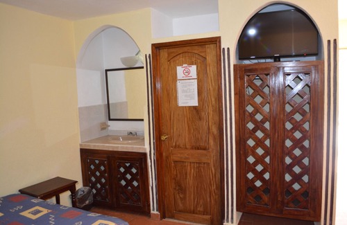 Ciudad del Carmen City-Centre Hotel | Hotel Victoria