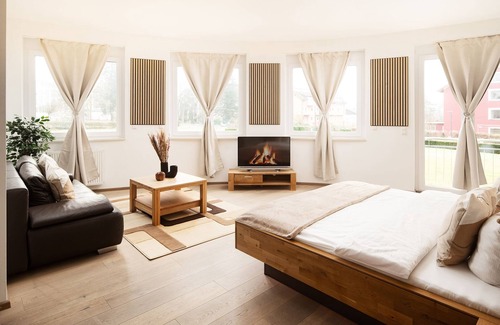 Bad Krozingen Hotel | Hotel Vier Jahreszeiten direkt an den Kliniken und Therme Bad Krozingen, nahe Freiburg