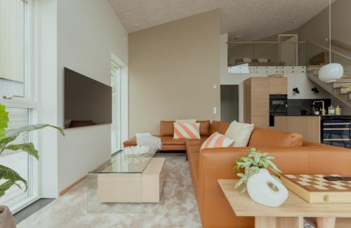Streymoy Apartment | Hotel Vík - 3 BR Wellness Townhouses with Sauna, Jacuzzi & Panoramic Views