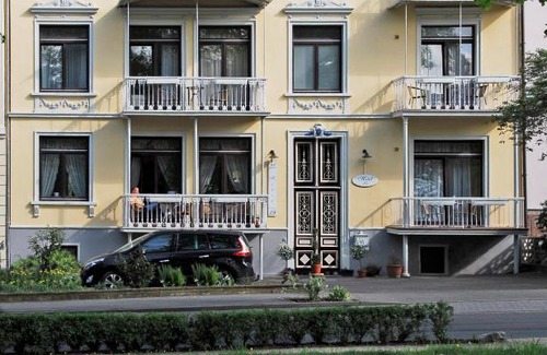 Bad Homburg v.d. Hoehe House | Hotel Villa Kisseleff