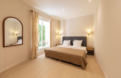 Cannes City Centre Hotel | Hotel Villa Botanica