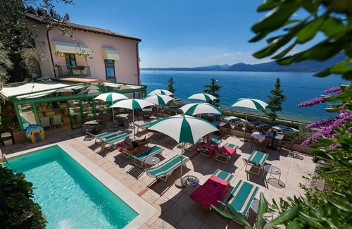 Torri del Benaco Hotel | Hotel Villa Carlotta