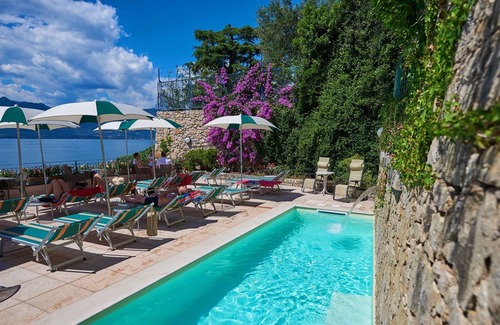 Torri del Benaco Hotel | Hotel Villa Carlotta
