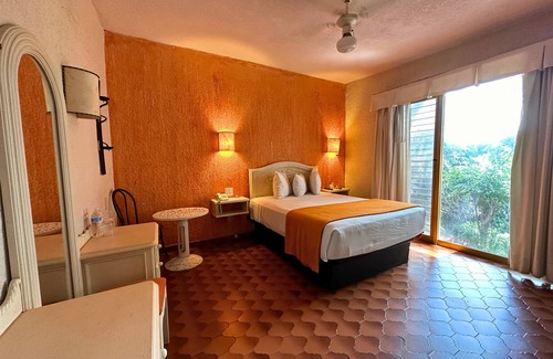 Cuernavaca Hotel | Hotel Villa del Conquistador
