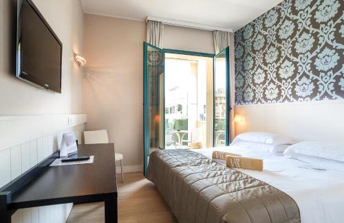 Marina Centro Hotel | Hotel Villa Rosa Riviera