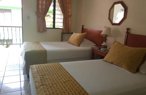 San Salvador Hotel | Hotel Villa Serena Escalón