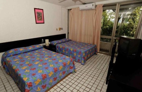 Ixtapa Hotel | Hotel Villas Paraiso/room 24