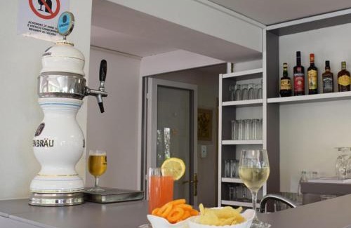 Fogliano Marina Hotel | Hotel Ville De Paris