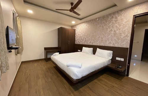 Tatabad Hotel | HOTEL VINTAGE CASTLE