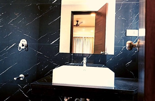 Tatabad Hotel | HOTEL VINTAGE CASTLE