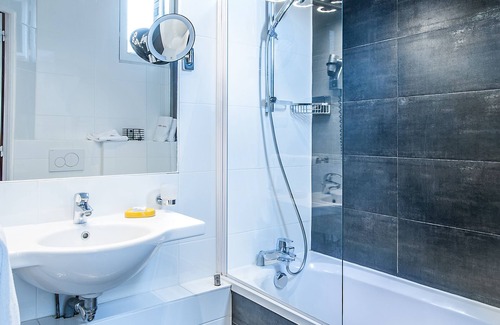 Quartier du Petit-Montrouge Hotel | Hotel Virgina