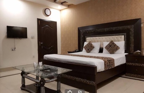 Johar Town Hotel | Hotel Visit Inn One