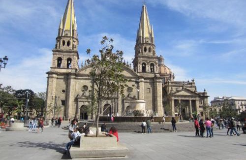 Downtown Guadalajara Hotel | Hotel Vista Catedral Guadalajara