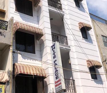 Jangpura House | Hotel White Palace,Nizamuddin Railway Station