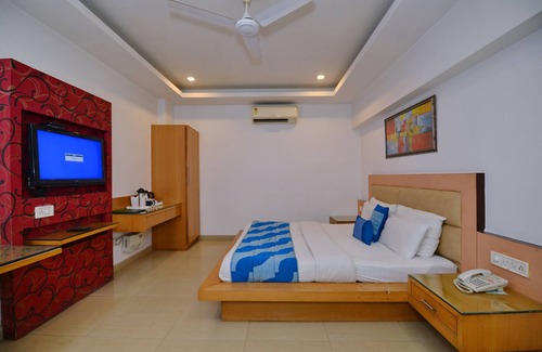 Chhatarpur Hotel | Hotel White Pearl