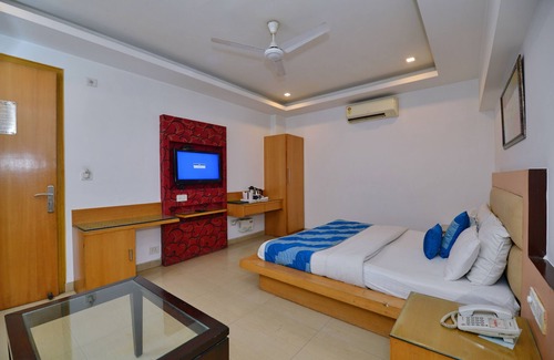 Chhatarpur Hotel | Hotel White Pearl