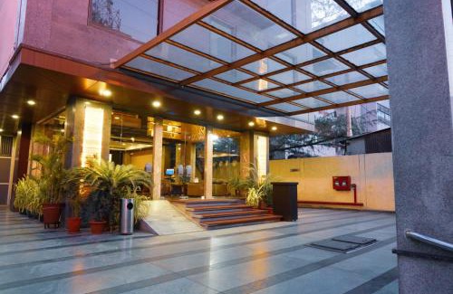 South Tukoganj Hotel | Hotel Winway