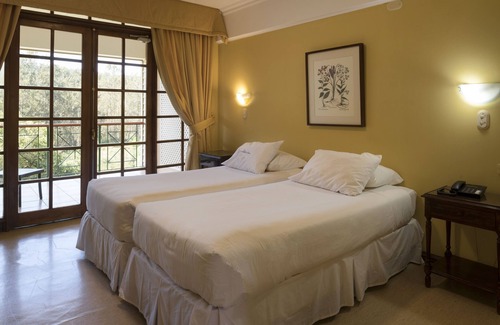 El Quisco Hotel | Hotel y Cabañas Huallilemu Sur- Caja Los Andes