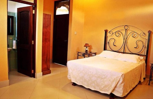 San Ramon Hotel | Hotel y Restaurante Las Orquídeas