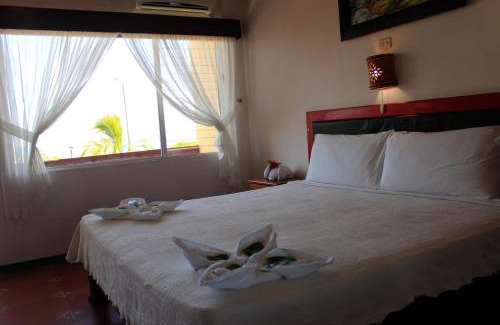 Puntarenas Hotel | Hotel Yadran Beach Resort