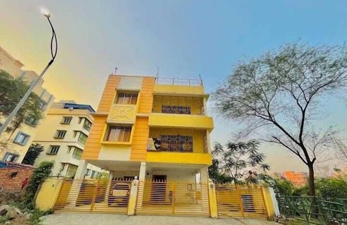New Town House | Hotel Yellow Rose