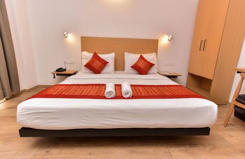 Sarita Vihar Hotel | Hotel Yellow Saffron