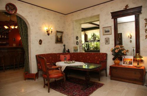 Badenweiler Hotel | HOTEL YOGA JASMIN ehemals Hotel Eberhardt-Burghardt