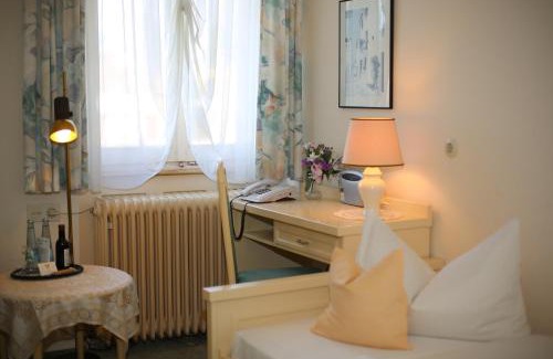 Badenweiler Hotel | HOTEL YOGA JASMIN ehemals Hotel Eberhardt-Burghardt