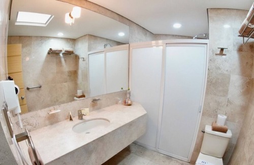 Leon Hotel | Hotel Yvette