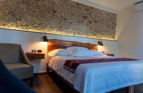 Barrio de Santiago Hotel | Hotel Zamna