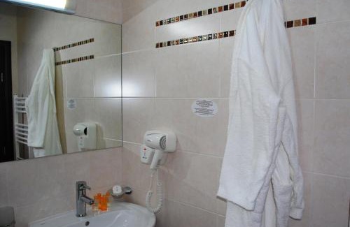 Shiligarnika Hotel | Hotel Zara