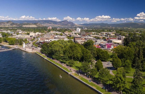 Kelowna Central Business District Hotel | Hotel Zed Kelowna